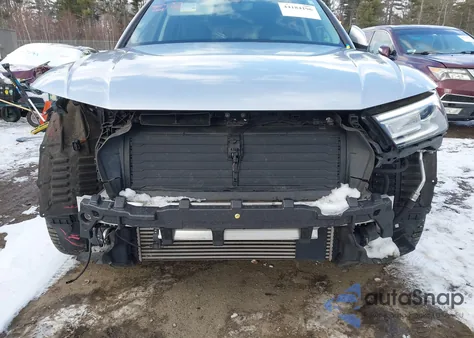 2018 Audi Q5 2.0T Premium/2.0T Tech Premium z USA, uszkodzony, nr VIN WA1ANAFY4J2200114